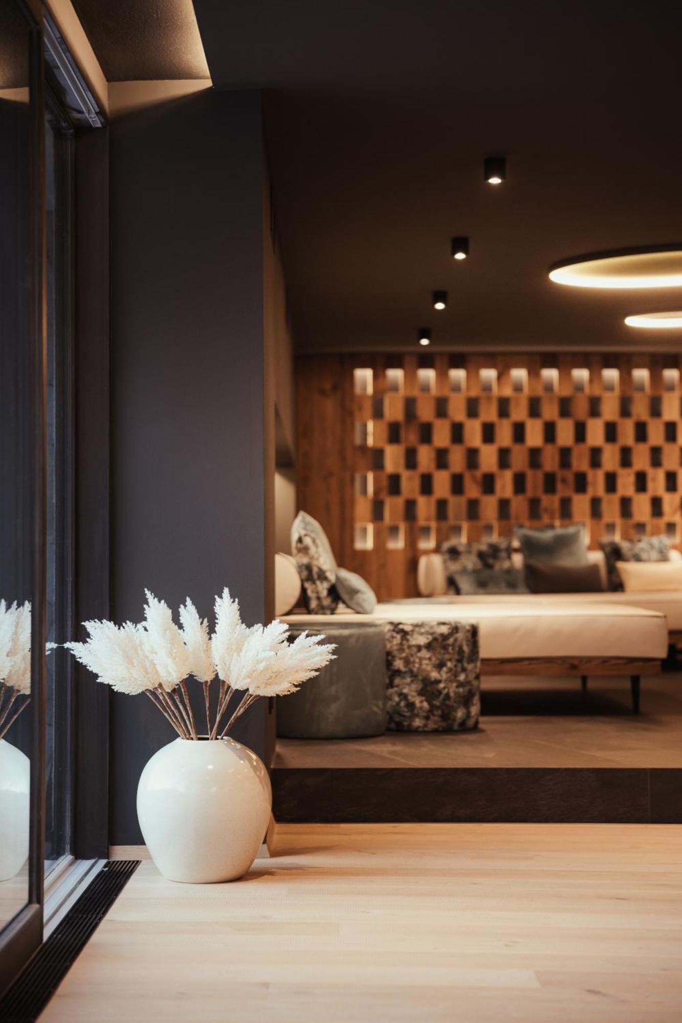 Luxury Chalet P Ortisei Exterior photo