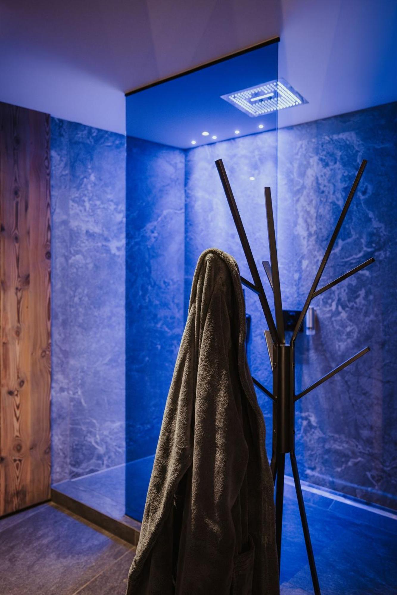 Luxury Chalet P Ortisei Exterior photo