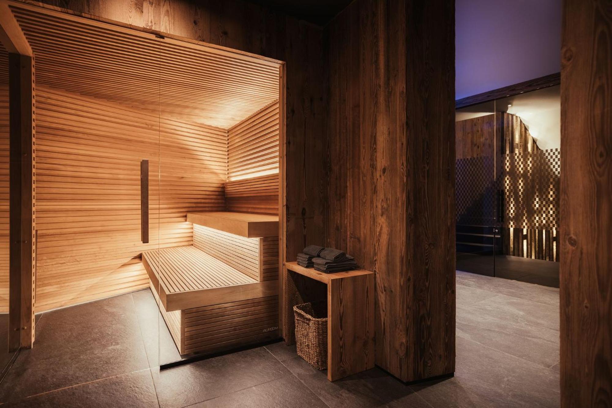 Luxury Chalet P Ortisei Exterior photo