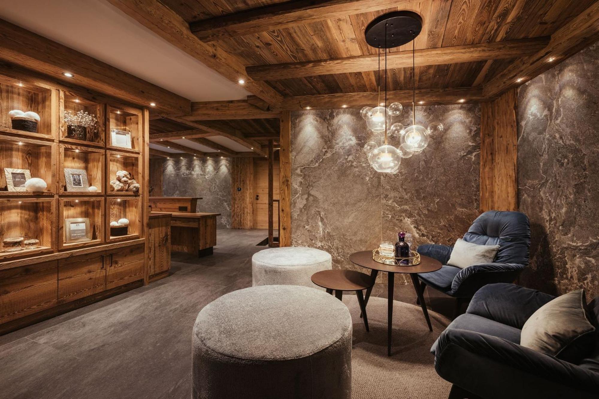 Luxury Chalet P Ortisei Exterior photo