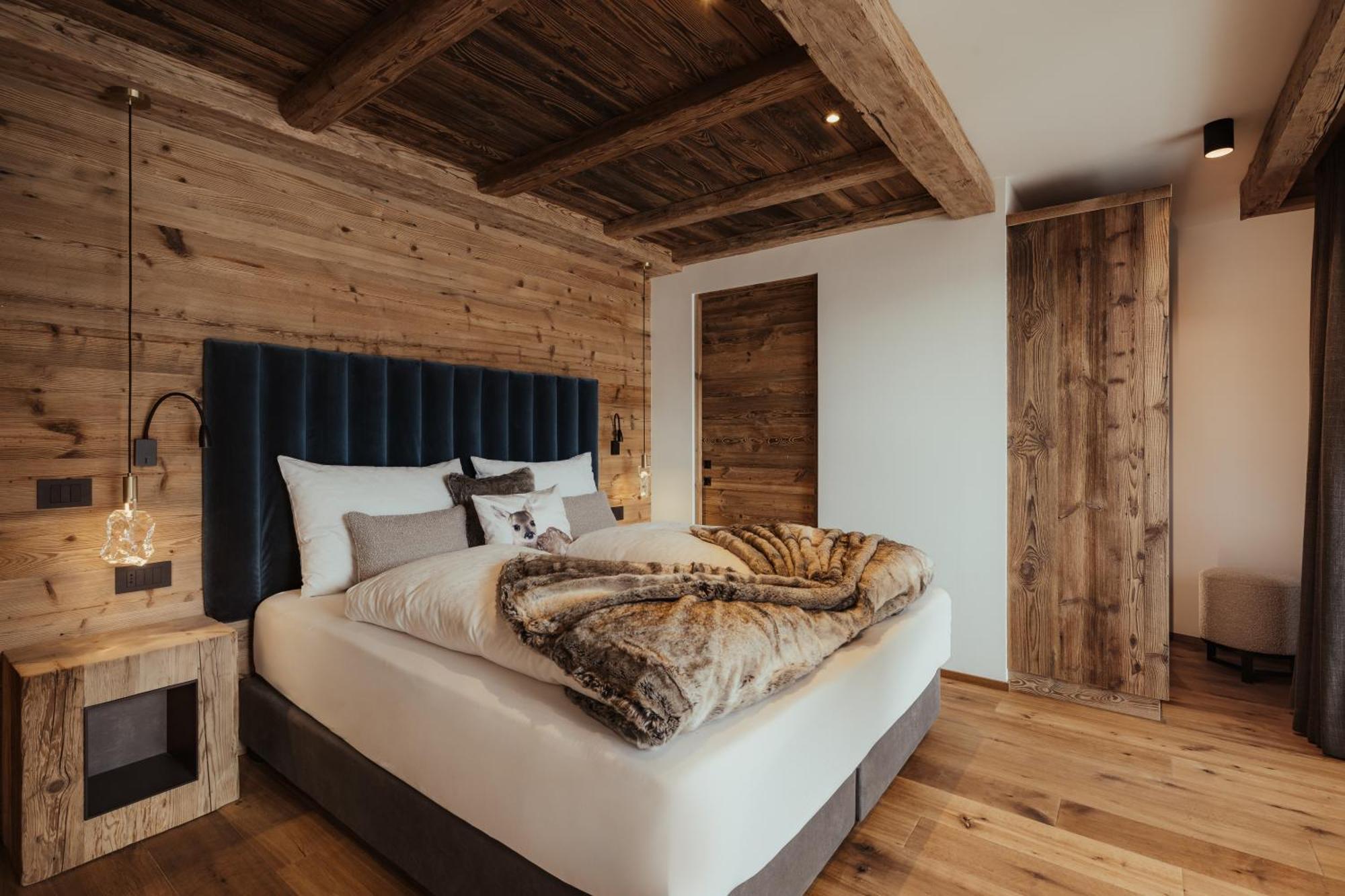 Luxury Chalet P Ortisei Exterior photo