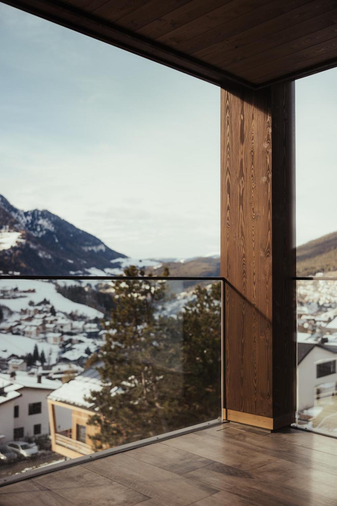Luxury Chalet P Ortisei Exterior photo