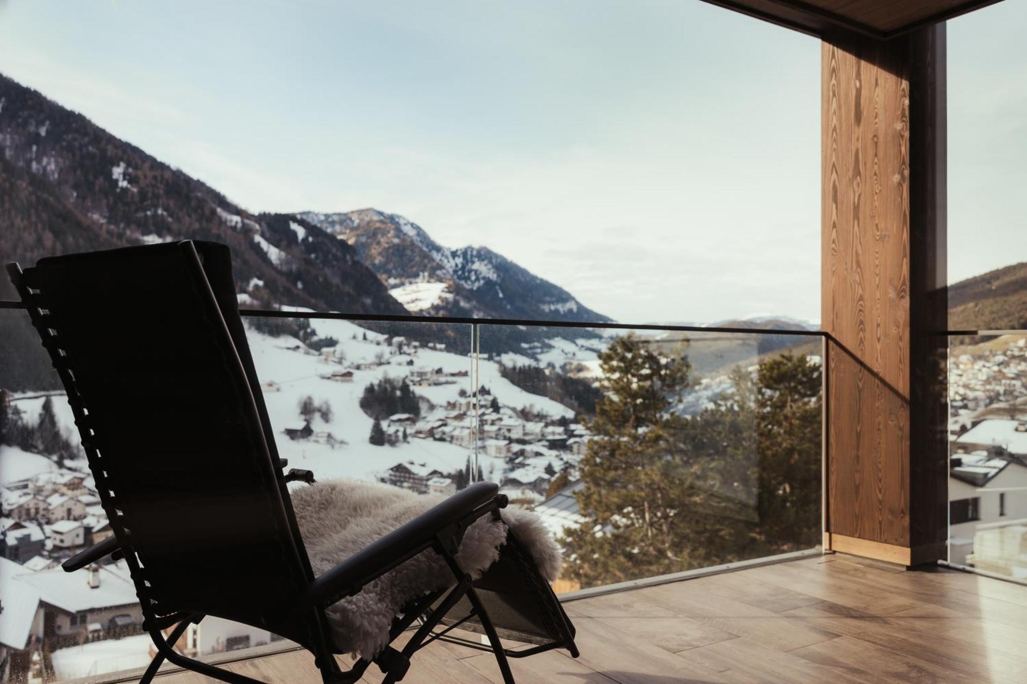 Luxury Chalet P Ortisei Exterior photo