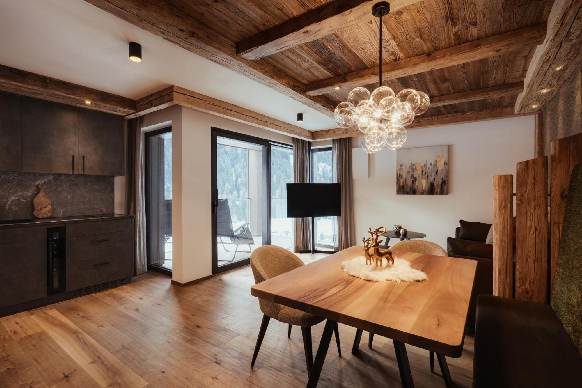 Luxury Chalet P Ortisei Exterior photo