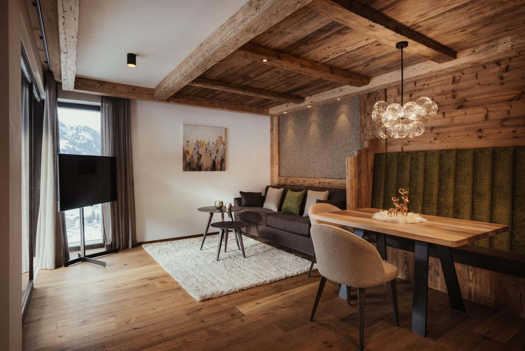 Luxury Chalet P Ortisei Exterior photo