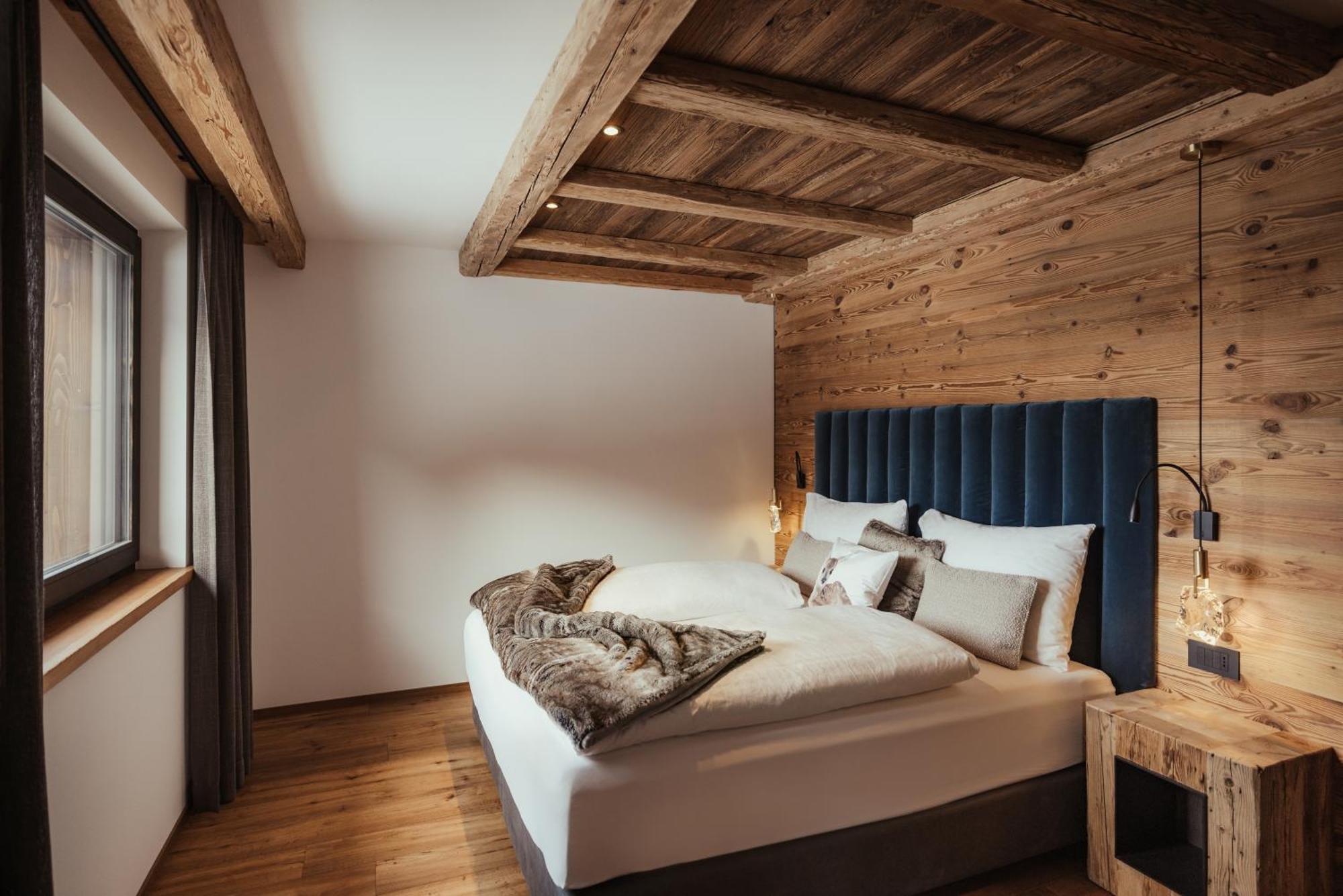 Luxury Chalet P Ortisei Exterior photo