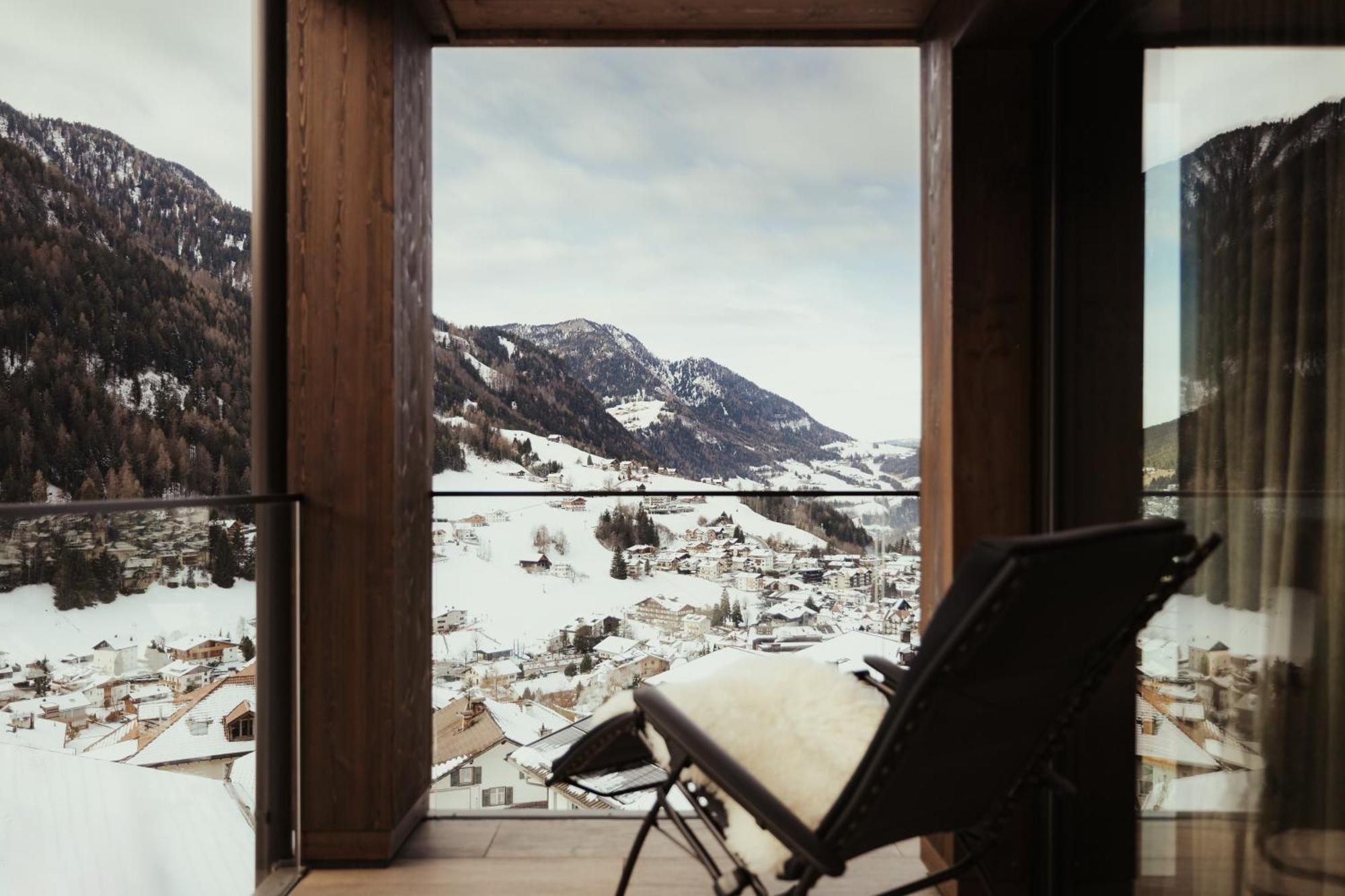 Luxury Chalet P Ortisei Exterior photo